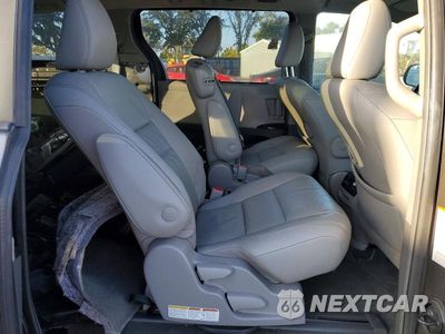 Zdjęcie 11 z 14 samochodu: 2018 TOYOTA SIENNA XLE PREMIUM 8-PASSENGER VIN:5TDYZ3DC2JS911945 - miniatura