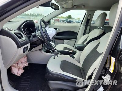 Zdjęcie 7 z 13 samochodu: 2017 JEEP COMPASS LATITUDE VIN:3C4NJCBB2HT669260 - miniatura