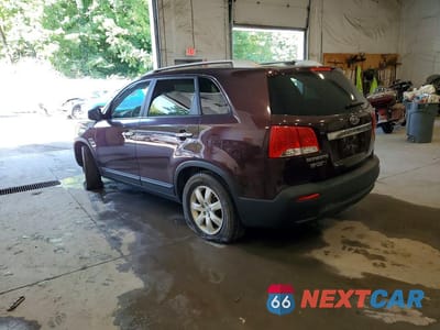 Drugie zdjęcie samochodu z przodu: 2012 KIA SORENTO LX VIN:5XYKT3A65CG269078 - miniatura