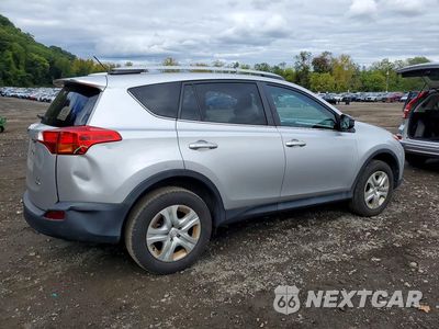 Trzecie zdjęcie samochodu z tyłu: 2015 TOYOTA RAV4 LE VIN:2T3BFREV6FW327796 - miniatura