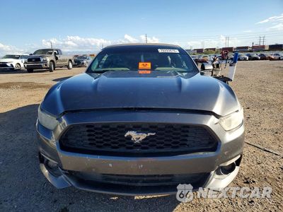Piąte zdjęcie samochodu w środku: 2015 FORD MUSTANG VIN:1FATP8EM9F5431764 - miniatura