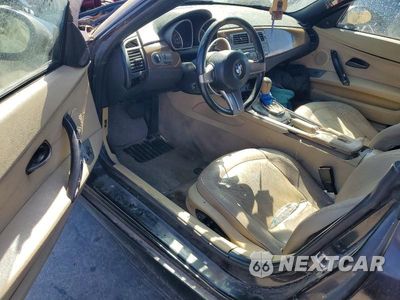 Zdjęcie 8 z 12 samochodu: 2003 BMW Z4 2.5 VIN:4USBT334X3LS40380 - miniatura
