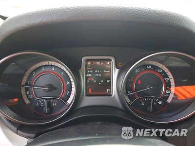 Zdjęcie 9 z 13 samochodu: 2016 DODGE JOURNEY CROSSROAD VIN:3C4PDCGB0GT172005 - miniatura