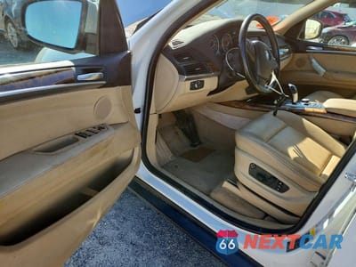 Zdjęcie 8 z 13 samochodu: 2007 BMW X5 3.0I VIN:5UXFE43567L015474 - miniatura