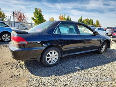 Trzecie zdjęcie samochodu z tyłu: 2002 HONDA ACCORD SE VIN:1HGCG567X2A141070 - miniatura