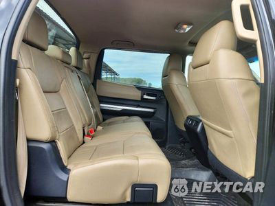 Zdjęcie 10 z 12 samochodu: 2016 TOYOTA TUNDRA CREWMAX LIMITED VIN:5TFFW5F13GX203360 - miniatura