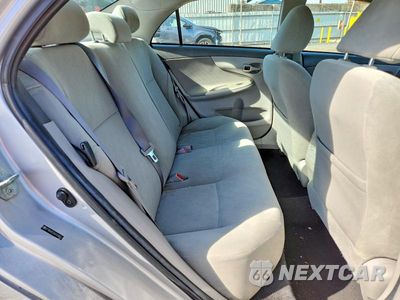 Zdjęcie 10 z 13 samochodu: 2010 TOYOTA COROLLA LE VIN:2T1BU4EE6AC420653 - miniatura