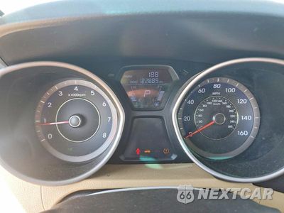 Zdjęcie 9 z 12 samochodu: 2012 HYUNDAI ELANTRA GLS VIN:KMHDH4AEXCU435743 - miniatura