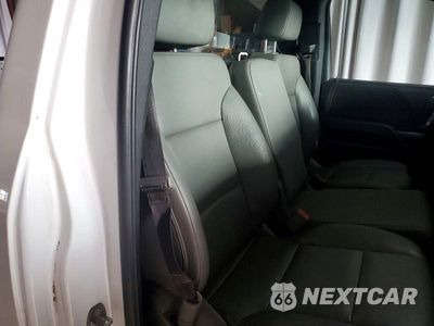 Zdjęcie 10 z 12 samochodu: 2018 CHEVROLET SILVERADO C1500 VIN:1GCNCNEH2JZ264469 - miniatura