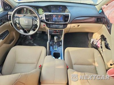 Zdjęcie 8 z 13 samochodu: 2017 HONDA ACCORD TOURING HYBRID VIN:JHMCR6F79HC026082 - miniatura