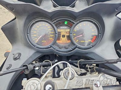 Zdjęcie 7 z 9 samochodu: 2005 SUZUKI DL650 K VIN:JS1VP54A952102162 - miniatura