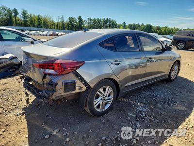 Trzecie zdjęcie samochodu z tyłu: 2020 HYUNDAI ELANTRA VALUE EDITION VIN:5NPD84LF5LH531817 - miniatura