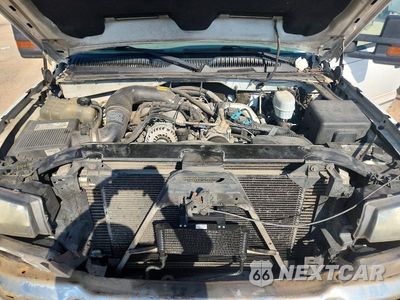 Zdjęcie 11 z 12 samochodu: 2005 CHEVROLET SILVERADO K2500 HEAVY DUTY VIN:1GCHK232X5F843116 - miniatura