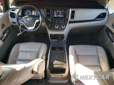 Zdjęcie 8 z 13 samochodu: 2016 TOYOTA SIENNA XLE 8-PASSENGER VIN:5TDYK3DC2GS726999 - miniatura