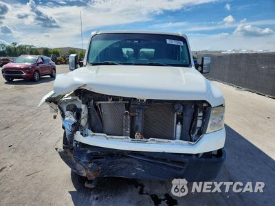 Piąte zdjęcie samochodu w środku: 2015 NISSAN NV2500 DELIVERY VAN VIN:1N6AF0KY8FN800205 - miniatura