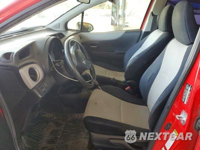 Zdjęcie 7 z 13 samochodu: 2012 TOYOTA YARIS 5-DOOR LE VIN:JTDKTUD39CD529858 - miniatura