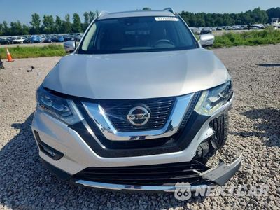 Piąte zdjęcie samochodu w środku: 2018 NISSAN ROGUE SL VIN:JN8AT2MT1JW452120 - miniatura