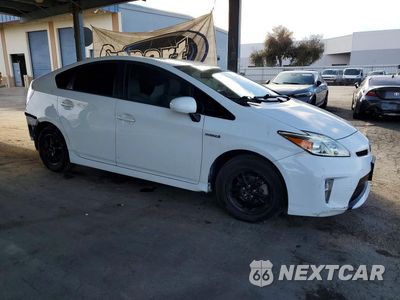 Czwarte zdjęcie samochodu z boku: 2013 TOYOTA PRIUS TWO VIN:JTDKN3DU8D5574718 - miniatura