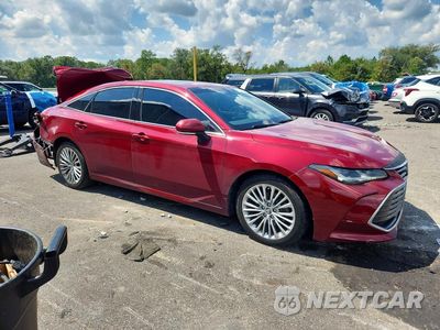 Czwarte zdjęcie samochodu z boku: 2019 TOYOTA AVALON LIMITED VIN:4T1BZ1FB5KU035542 - miniatura