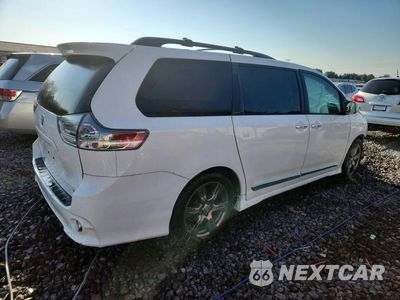 Trzecie zdjęcie samochodu z tyłu: 2017 TOYOTA SIENNA SE VIN:5TDXZ3DC8HS820331 - miniatura
