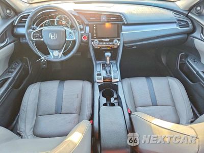 Zdjęcie 8 z 13 samochodu: 2017 HONDA CIVIC TOURING VIN:19XFC1F94HE014273 - miniatura