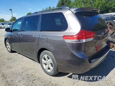 Drugie zdjęcie samochodu z przodu: 2013 TOYOTA SIENNA LE VIN:5TDKK3DC7DS360376 - miniatura