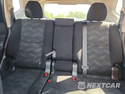 Zdjęcie 18 z 25 samochodu: 2018 NISSAN ROGUE S VIN:KNMAT2MV2JP607281 - miniatura