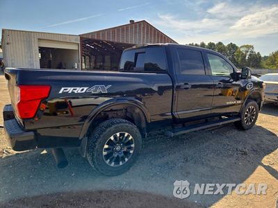 Trzecie zdjęcie samochodu z tyłu: 2017 NISSAN TITAN XD PRO-4X VIN:1N6BA1F48HN521288 - miniatura