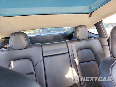 Zdjęcie 10 z 13 samochodu: 2022 TESLA MODEL Y VIN:7SAYGDEF4NF490568 - miniatura