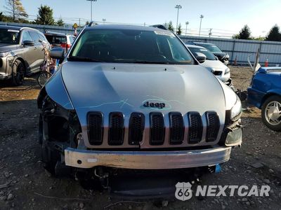 Piąte zdjęcie samochodu w środku: 2016 JEEP CHEROKEE LATITUDE VIN:1C4PJMCS7GW103326 - miniatura