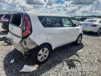 Trzecie zdjęcie samochodu z tyłu: 2015 KIA SOUL BASE VIN:KNDJN2A28F7160838 - miniatura
