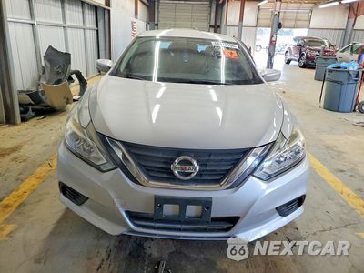 Piąte zdjęcie samochodu w środku: 2016 NISSAN ALTIMA 2.5 S VIN:1N4AL3AP1GN366237 - miniatura