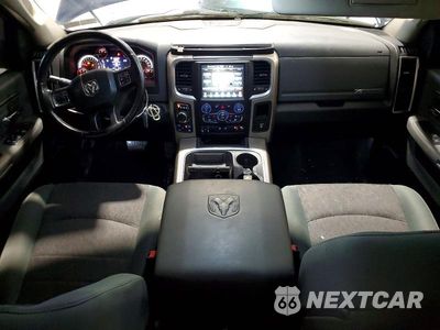 Zdjęcie 8 z 13 samochodu: 2017 RAM 1500 SLT VIN:3C6RR7LT3HG511387 - miniatura