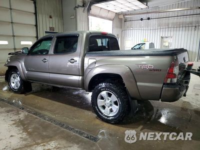 Drugie zdjęcie samochodu z przodu: 2013 TOYOTA TACOMA V6 VIN:3TMLU4EN4DM109268 - miniatura