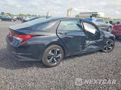 Trzecie zdjęcie samochodu z tyłu: 2023 HYUNDAI ELANTRA SEL VIN:KMHLS4AG7PU424171 - miniatura