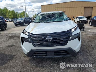 Piąte zdjęcie samochodu w środku: 2026 NISSAN ROGUE DARK ARMOR VIN:5N1BT3BA5TC756042 - miniatura