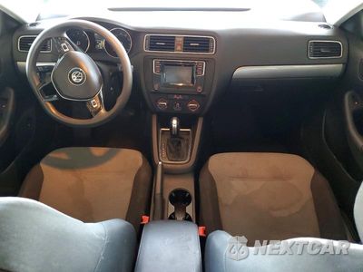 Zdjęcie 8 z 12 samochodu: 2017 VOLKSWAGEN JETTA S VIN:3VW2B7AJ5HM412407 - miniatura