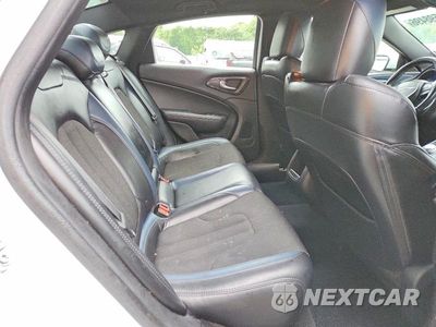 Zdjęcie 10 z 12 samochodu: 2015 CHRYSLER 200 S VIN:1C3CCCBB3FN648128 - miniatura