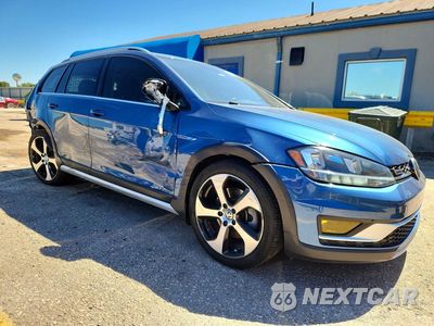 Czwarte zdjęcie samochodu z boku: 2019 VOLKSWAGEN GOLF ALLTRACK S VIN:3VWM17AU9KM504519 - miniatura