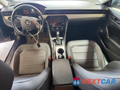 Zdjęcie 8 z 12 samochodu: 2020 VOLKSWAGEN PASSAT SE VIN:1VWSA7A31LC025562 - miniatura