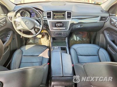 Zdjęcie 8 z 12 samochodu: 2015 MERCEDES-BENZ ML 350 4MATIC VIN:4JGDA5HB1FA590614 - miniatura