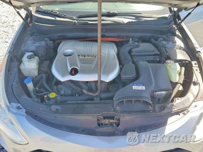Zdjęcie 11 z 13 samochodu: 2015 HYUNDAI SONATA HYBRID BASE VIN:KMHEC4A42FA120144 - miniatura