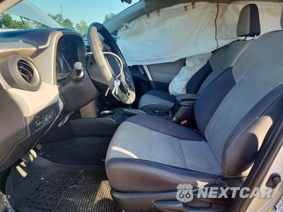 Zdjęcie 7 z 12 samochodu: 2014 TOYOTA RAV4 XLE VIN:2T3WFREV3EW088918 - miniatura