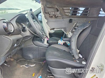 Zdjęcie 7 z 13 samochodu: 2020 NISSAN KICKS SV VIN:3N1CP5CV1LL522028 - miniatura