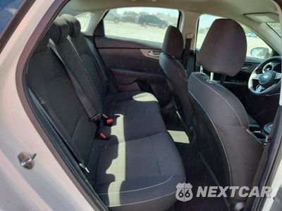 Zdjęcie 10 z 12 samochodu: 2019 KIA FORTE LXS VIN:3KPF24AD4KE048334 - miniatura