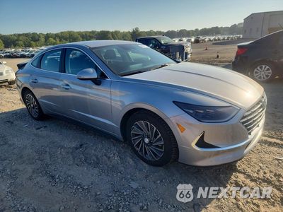 Czwarte zdjęcie samochodu z boku: 2023 HYUNDAI SONATA HYBRID SEL VIN:KMHL34JJ4PA062858 - miniatura