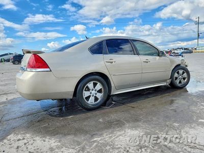 Trzecie zdjęcie samochodu z tyłu: 2010 CHEVROLET IMPALA LT VIN:2G1WB5EK8A1101359 - miniatura