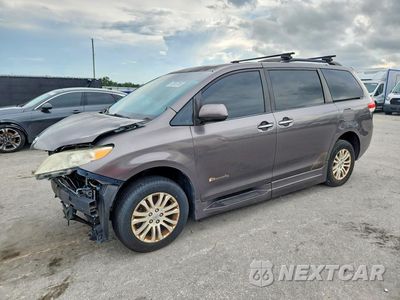 2012 TOYOTA SIENNA XLE 8-PASSENGER 5TDYK3DC5CS248605 - główne zdjęcie licytacji z USA - miniatura