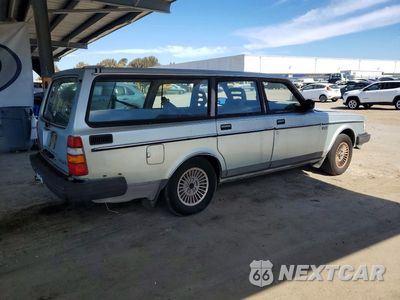 Trzecie zdjęcie samochodu z tyłu: 1987 VOLVO 245 DL VIN:YV1AX8858H1746162 - miniatura