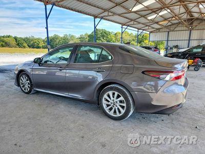 Drugie zdjęcie samochodu z przodu: 2022 TOYOTA CAMRY LE VIN:4T1C11AK7NU676425 - miniatura